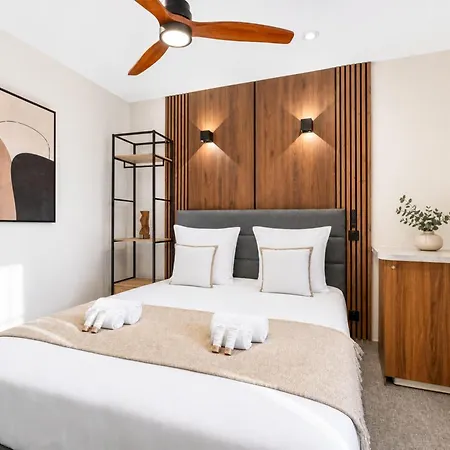 Montparnasse - Deluxe For Couples *