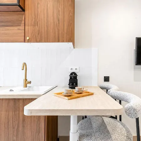Montparnasse - Deluxe For Couples